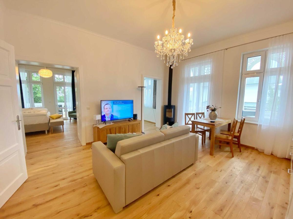 Villa Jenny - Ferienappartement 1 Mit Meerblick Sassnitz Exteriör bild