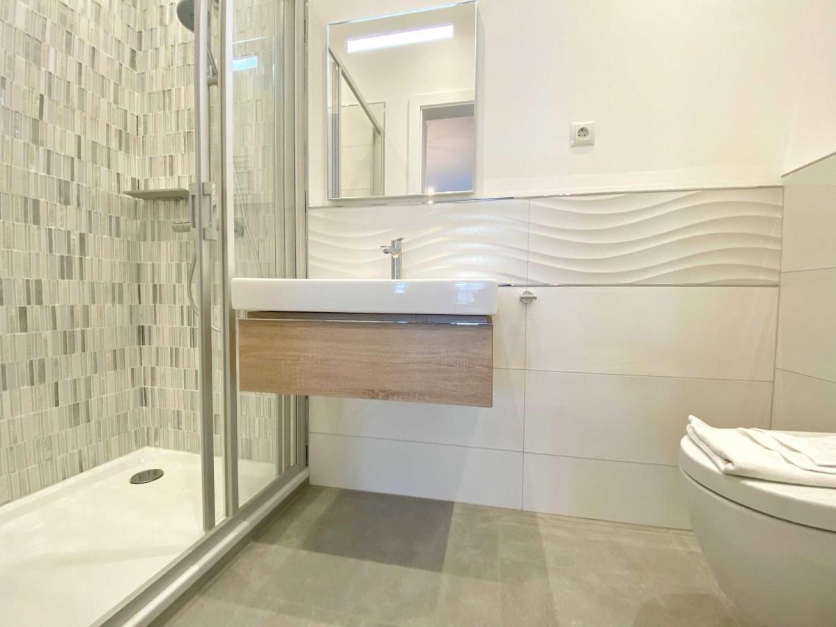 Villa Jenny - Ferienappartement 1 Mit Meerblick Sassnitz Exteriör bild